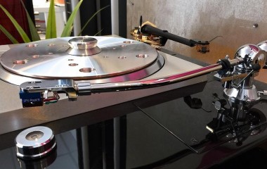 Cách sử dụng máy nghe nhạc đĩa than phù hợp và chuẩn nhất